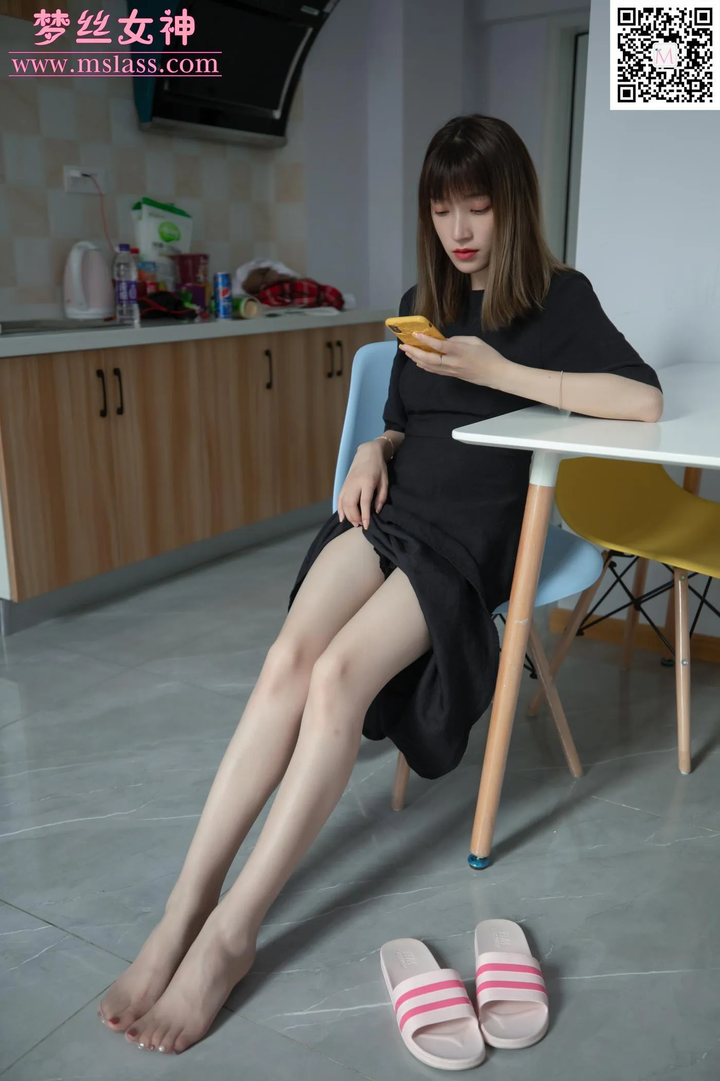 [MSLASS梦丝女神] 2020.06.18 NO.115 晓晓6 黑衣少女 [63P]插图1